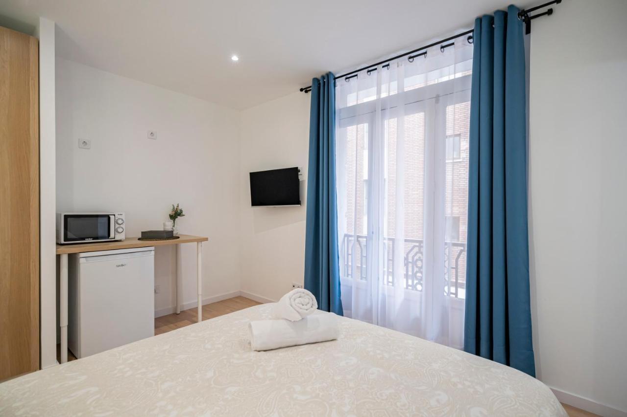 Room Plaza Espana Мадрид Экстерьер фото