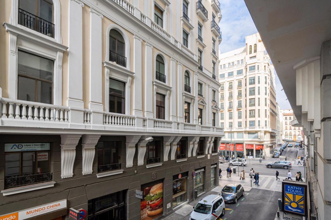 Room Plaza Espana Мадрид Экстерьер фото