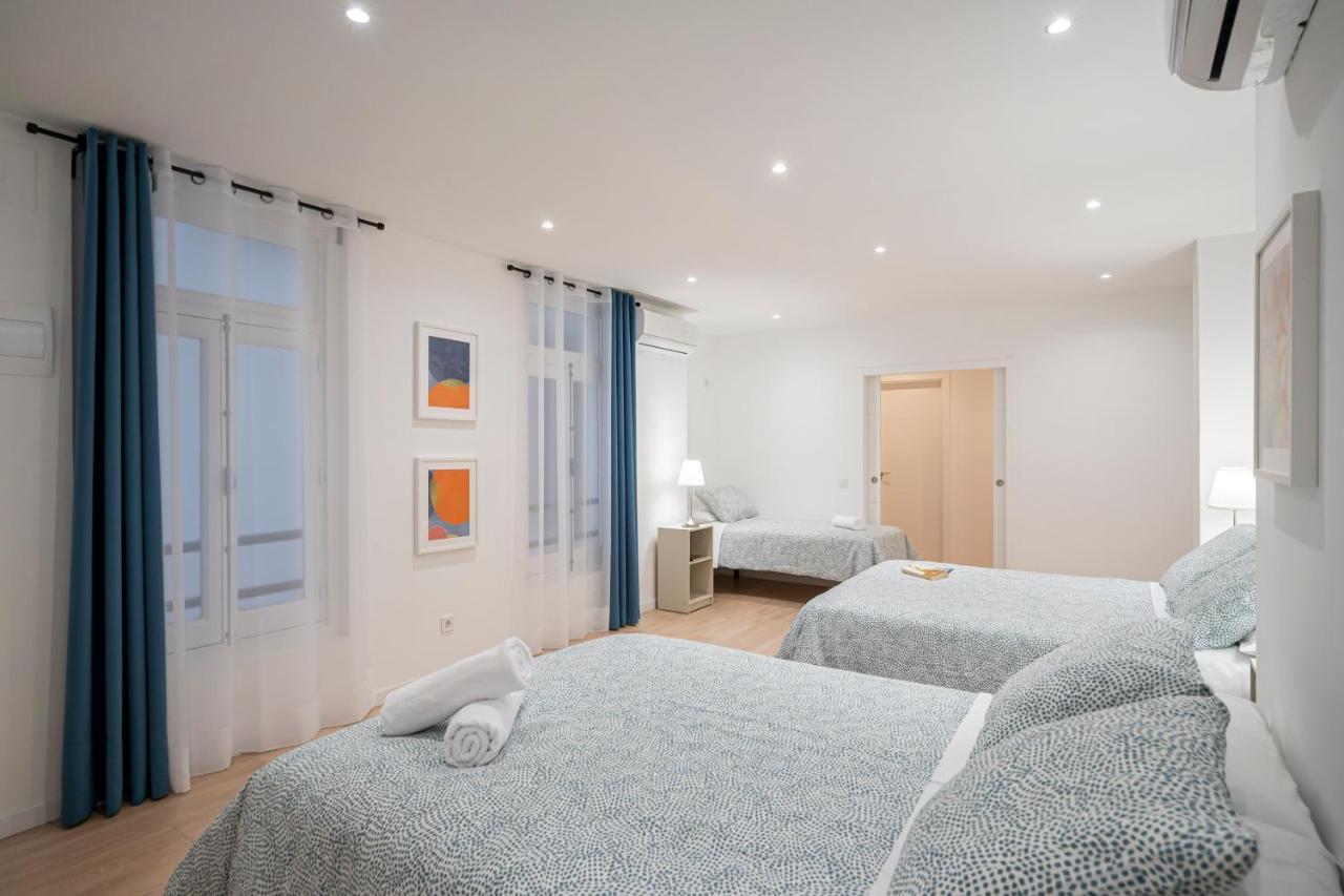 Room Plaza Espana Мадрид Экстерьер фото