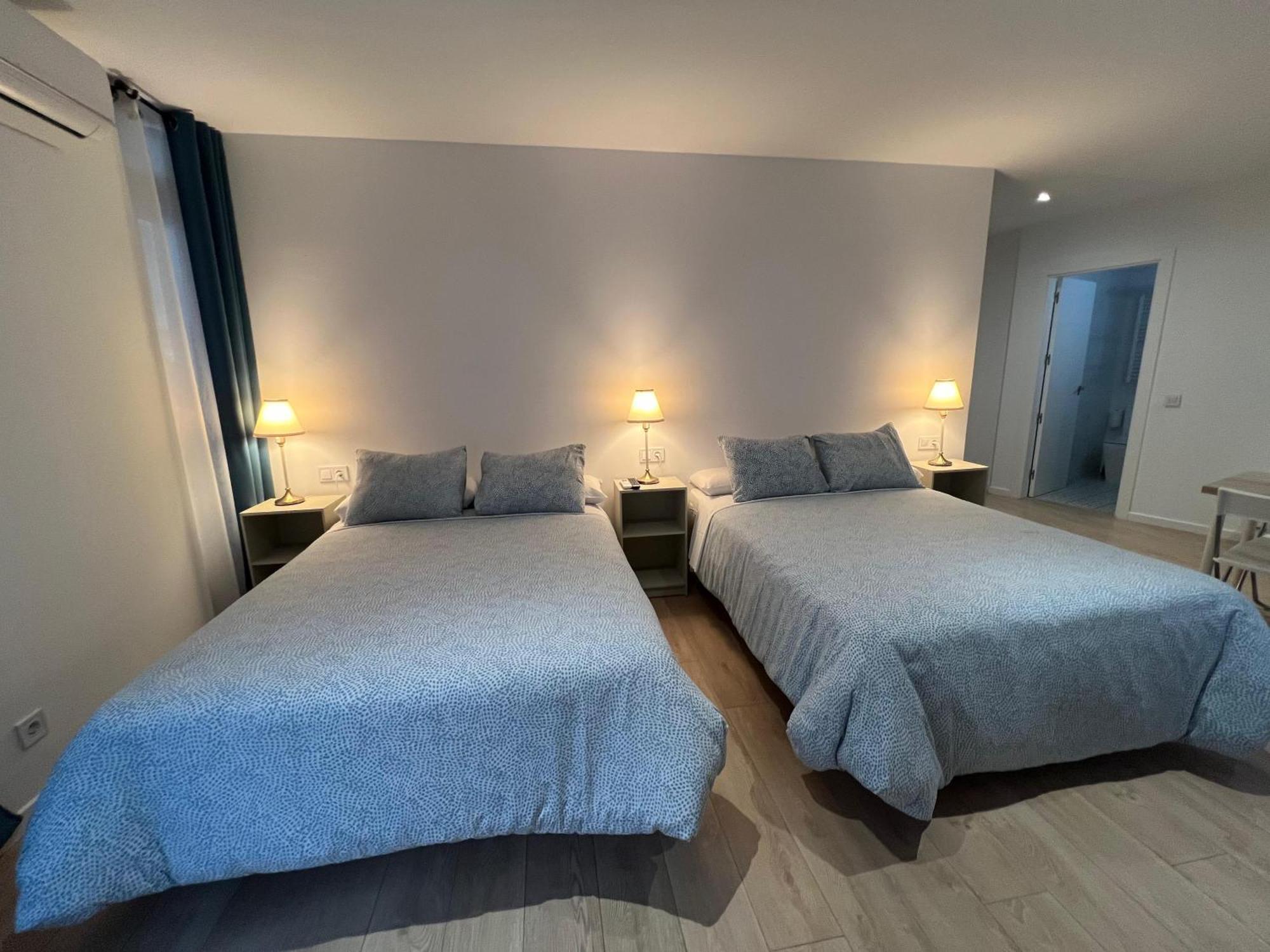 Room Plaza Espana Мадрид Экстерьер фото
